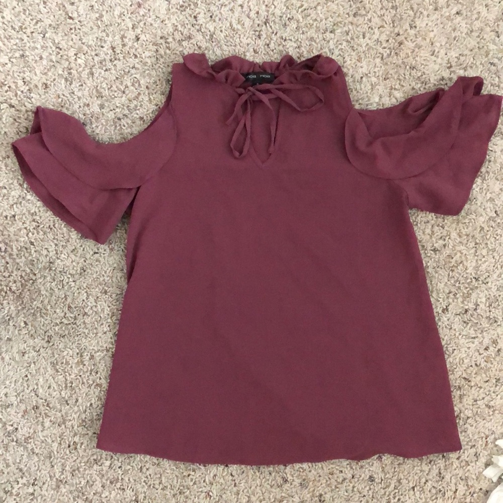 Cute tie top with shoulder cut out